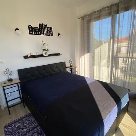 Apartment 06bb - Lovely Flat 300m From The Cagnes-sur-Mer