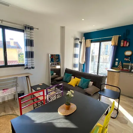 06bb - Lovely Flat 300m From The
